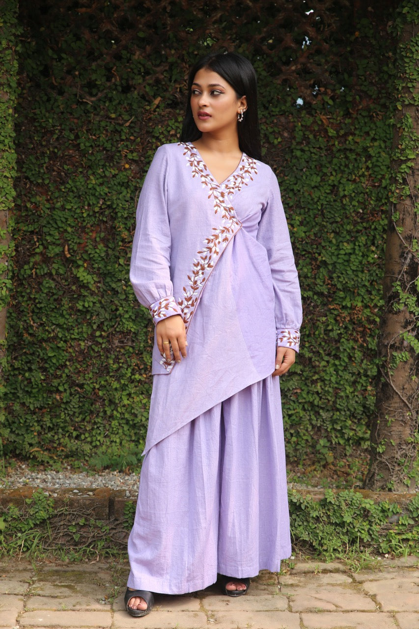 Lilac Khadi Collared Thread Work Kurta Set