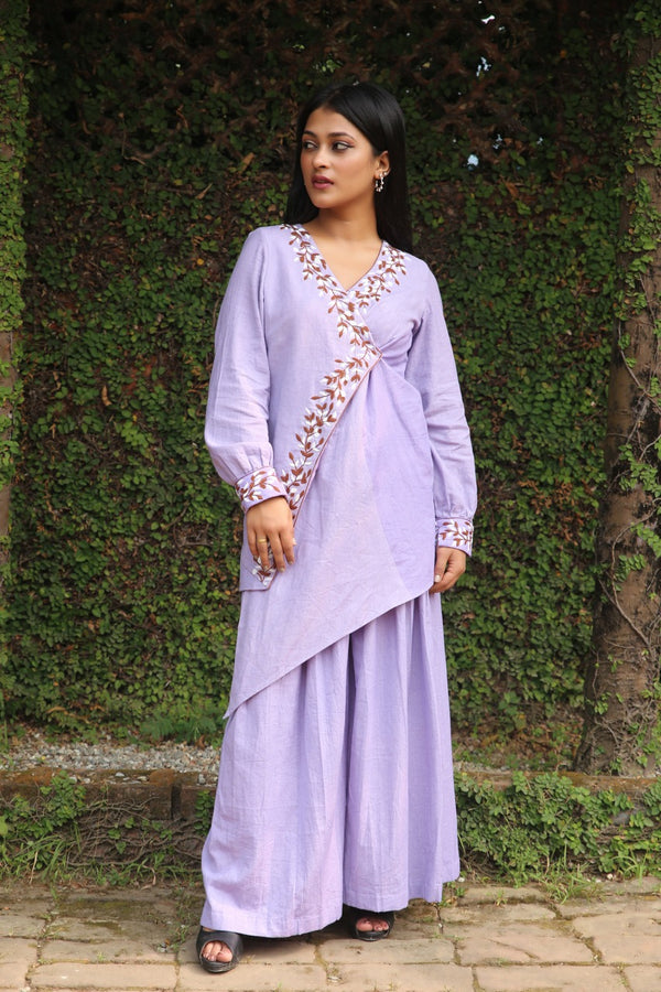 Lilac Khadi Collared Thread Work Kurta Set